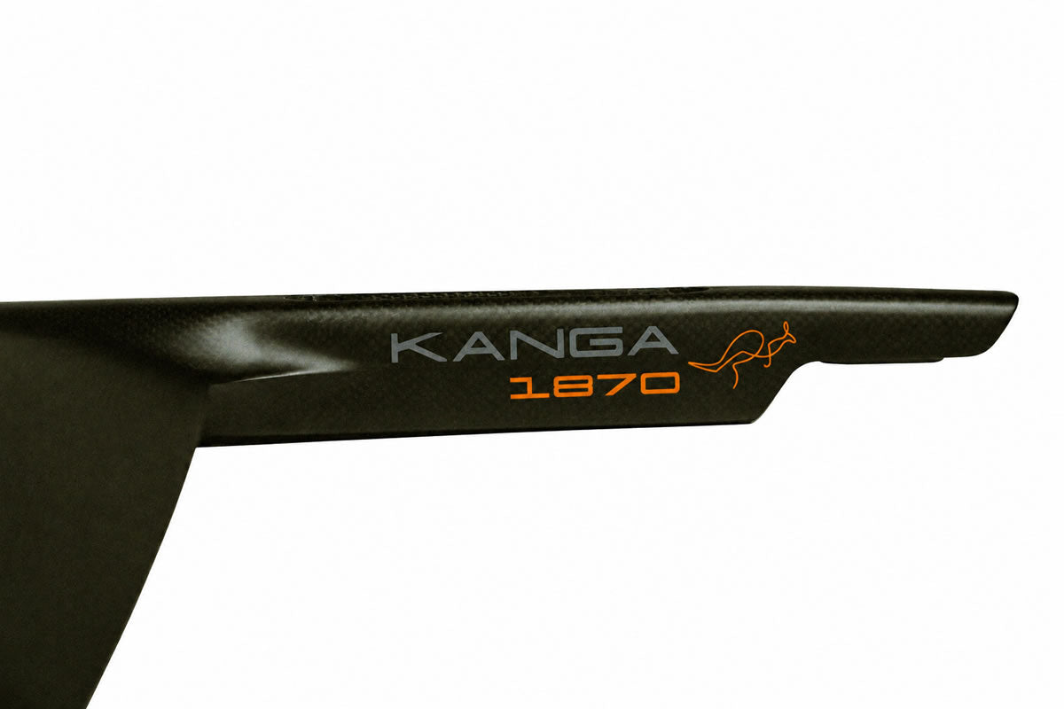 Kanga 1870 etusiipi
